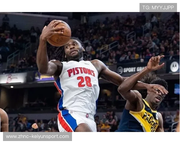 活塞东部第一不是偶然！斯图尔特39%三分撑开空间